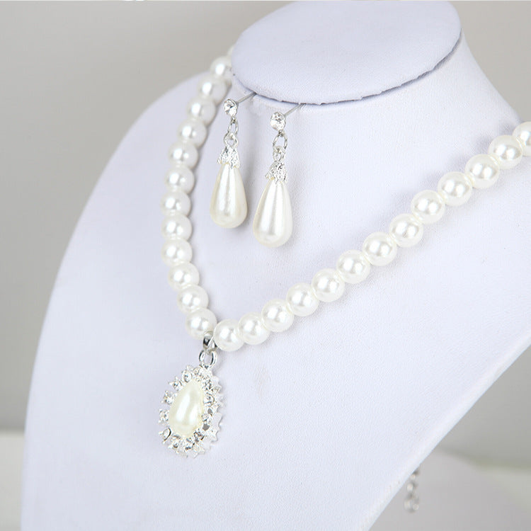 Pearl necklace set - URBAN METRO