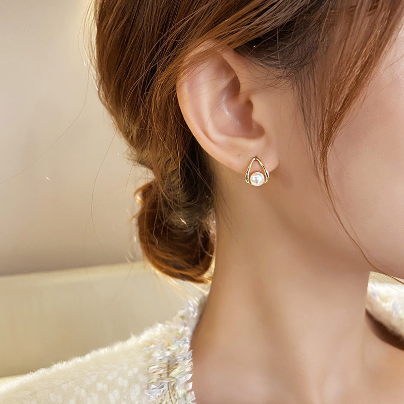 Silver Needle New Trendy Drop-shaped Pearl Stud Earrings - URBAN METRO