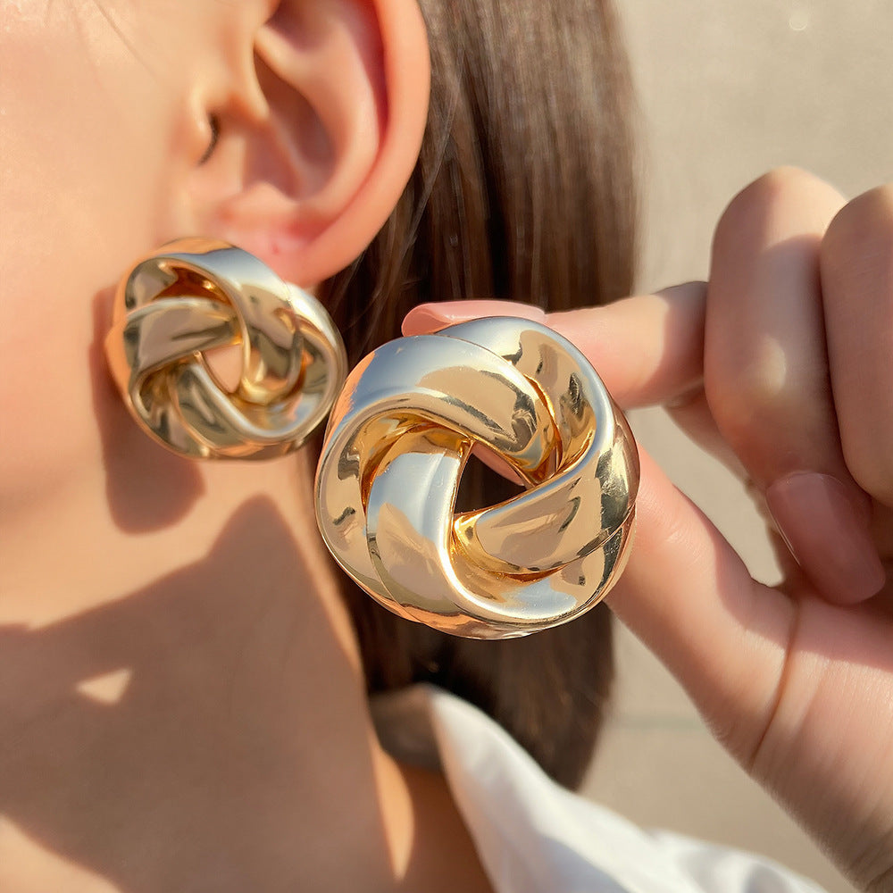 All-match Twisted Alloy Stud Earrings For Women - URBAN METRO