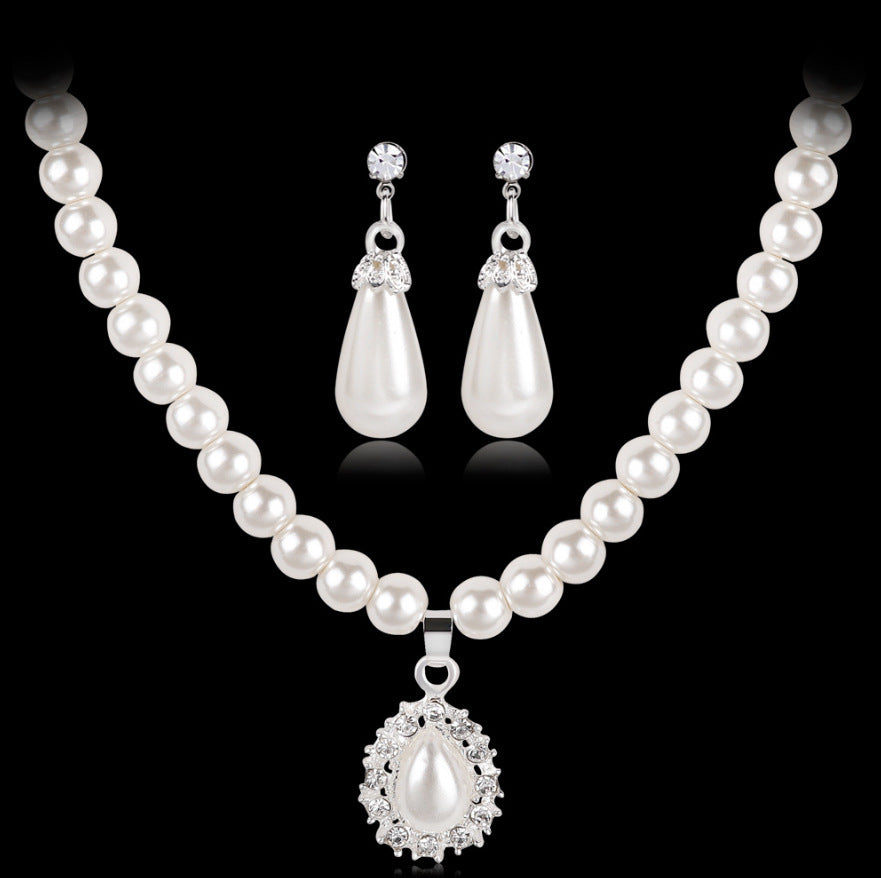 Pearl necklace set - URBAN METRO