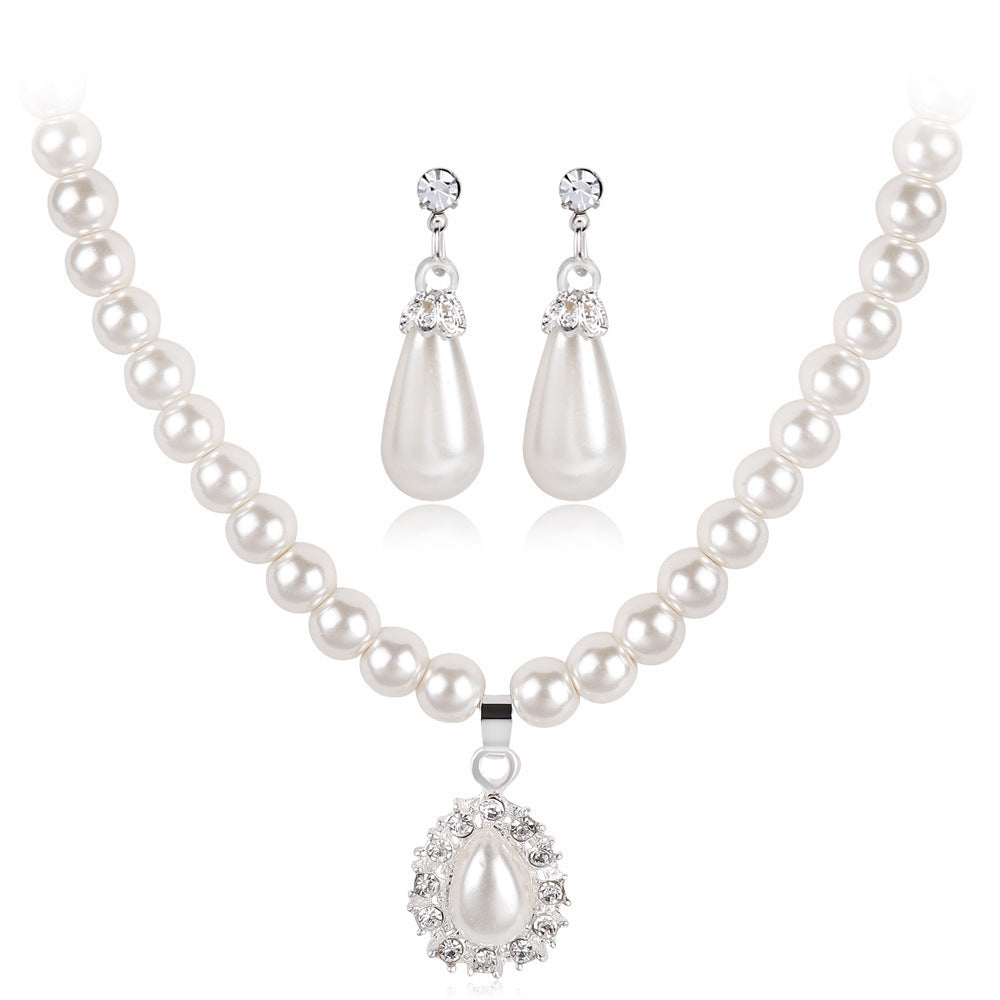 Pearl necklace set - URBAN METRO