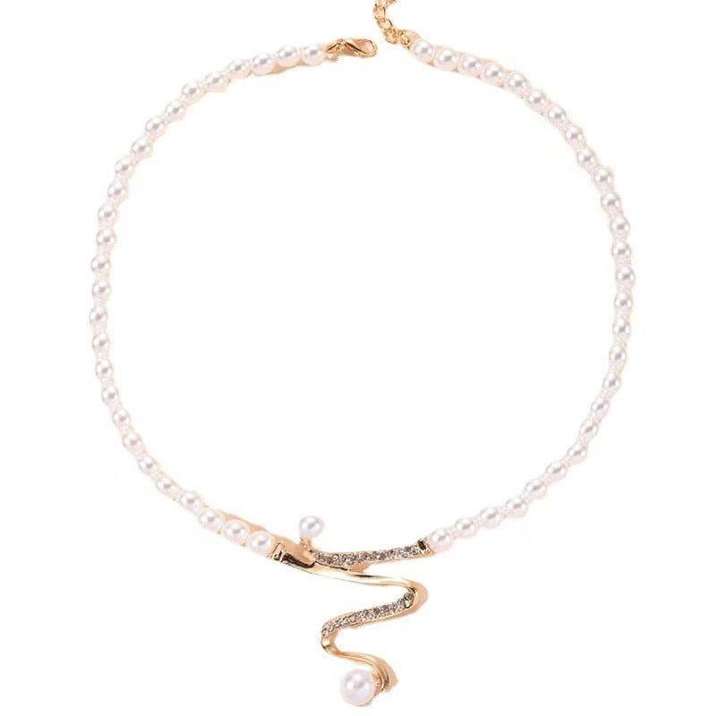 Fashion Personality Deep V Clavicle Pearl Pendant Suit - URBAN METRO