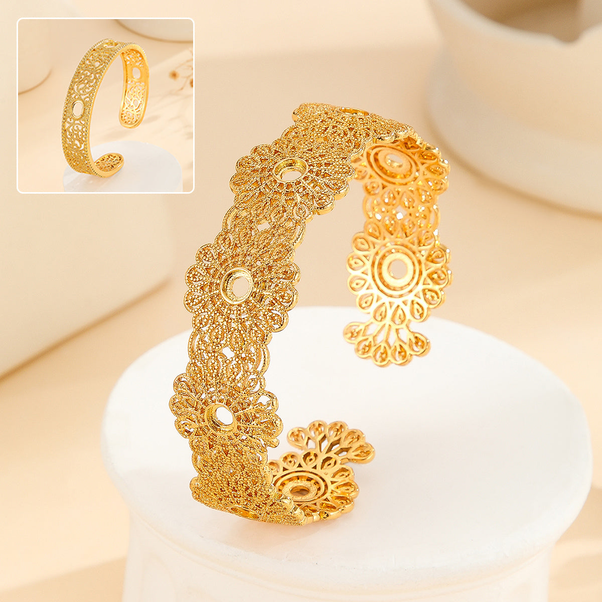 1pcs Luxury Style Gold Bracelet Hollowed Out Lace Flower Design Wedding Gold Jewelry - URBAN METRO